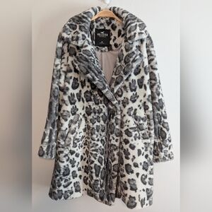 Hollister Single Breasted Women's Faux Fur Animal Print Winter Coat, Sz M